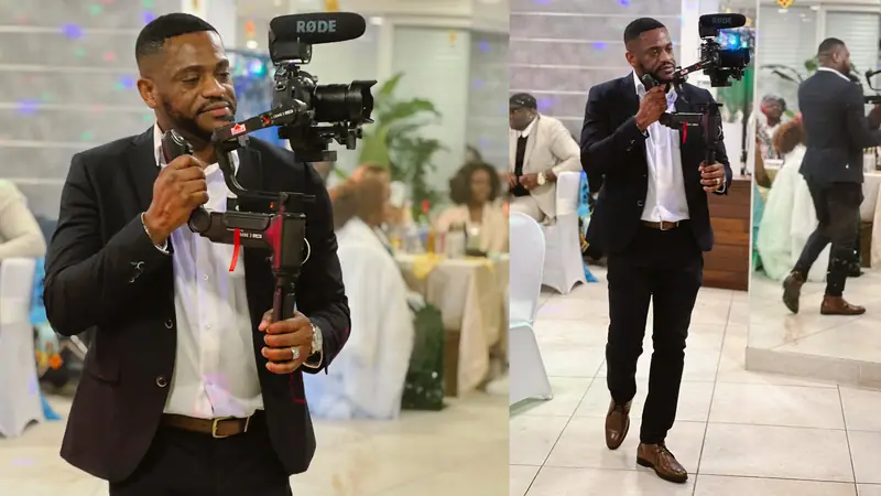 Vidéaste Bsean Production filmant une cérémonie de mariage, caméra à l'épaule